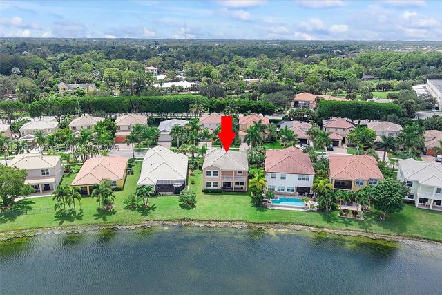 9640 Phipps Ln, Wellington, FL 33414