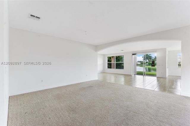 9640 Phipps Ln, Wellington, FL 33414