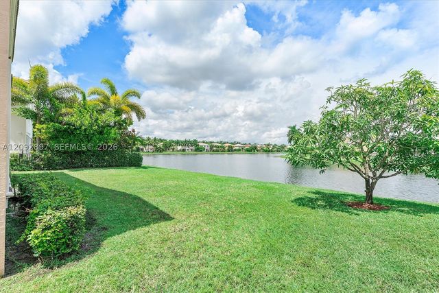 9640 Phipps Ln, Wellington, FL 33414