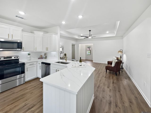 40330 Coldwater Landing Ave, Gonzales, LA 70737