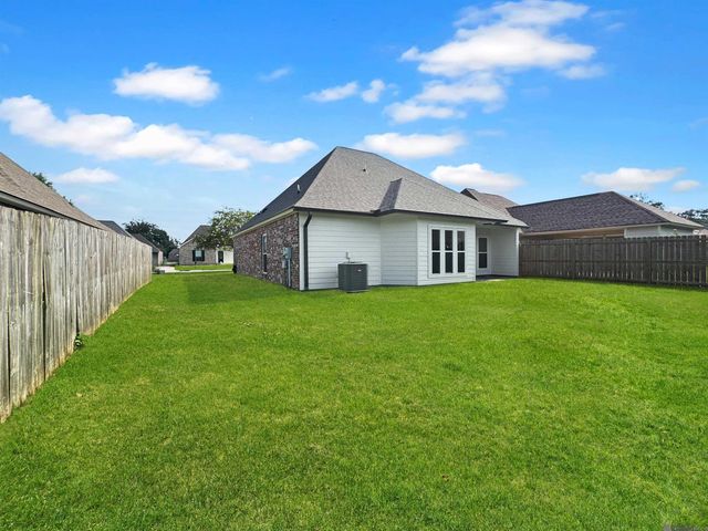 40330 Coldwater Landing Ave, Gonzales, LA 70737