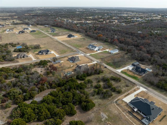 1054 Preserve Street, Weatherford, TX 76085