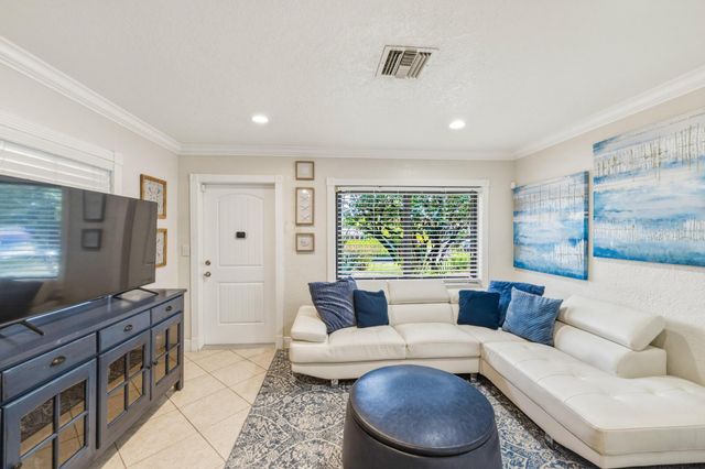 3361 NE 13th Terrace, Pompano Beach, FL 33064