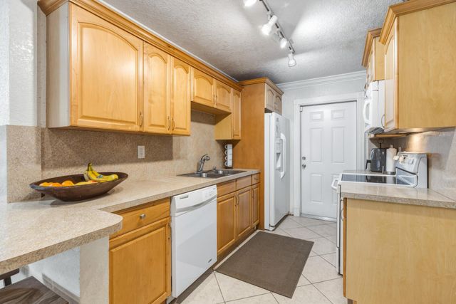 3361 NE 13th Terrace, Pompano Beach, FL 33064