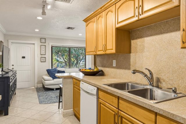 3361 NE 13th Terrace, Pompano Beach, FL 33064