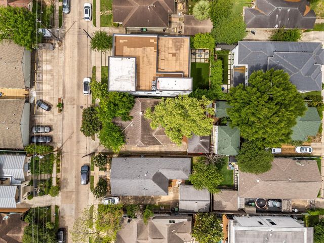 1304 Willard Street, Houston, TX 77006