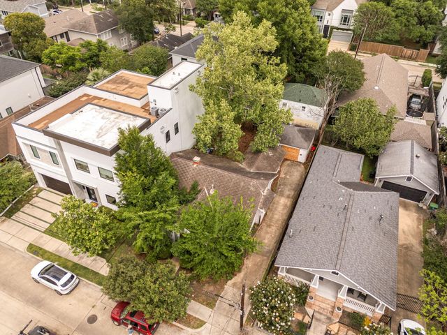 1304 Willard Street, Houston, TX 77006