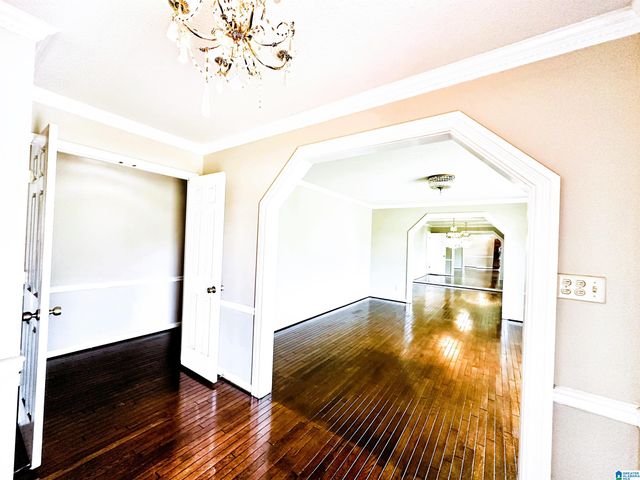 1520 AUMAN DRIVE, Birmingham, AL 35235