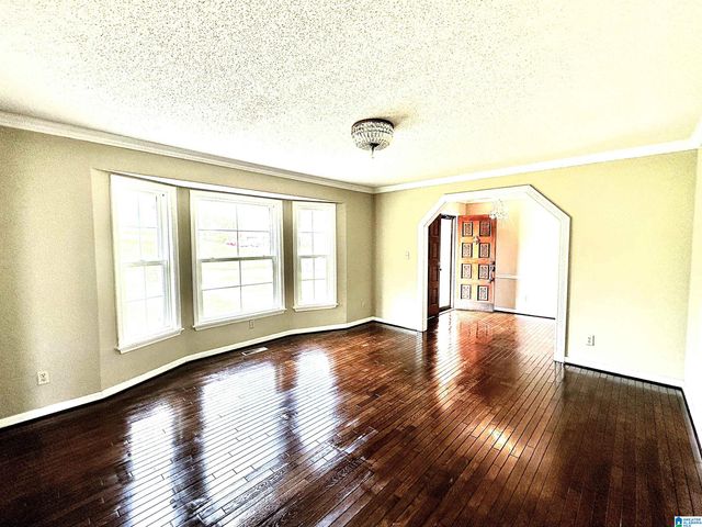 1520 AUMAN DRIVE, Birmingham, AL 35235