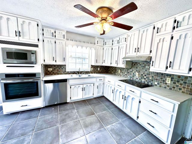 1520 AUMAN DRIVE, Birmingham, AL 35235