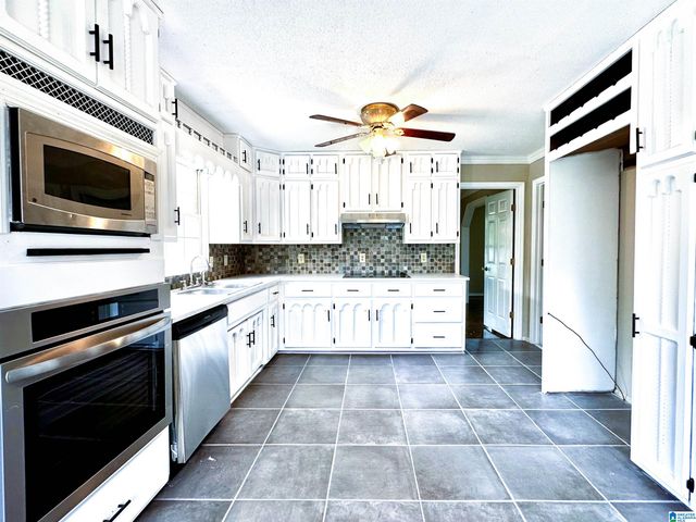 1520 AUMAN DRIVE, Birmingham, AL 35235