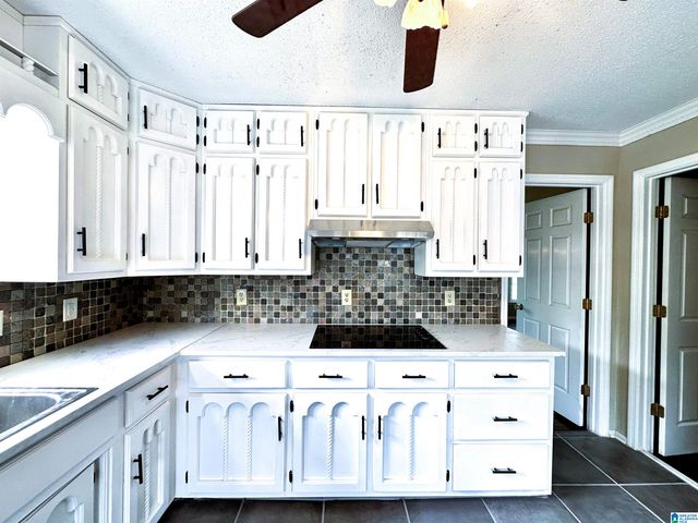 1520 AUMAN DRIVE, Birmingham, AL 35235