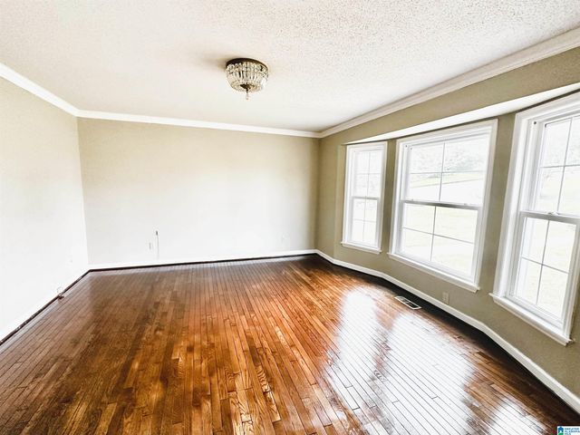 1520 AUMAN DRIVE, Birmingham, AL 35235