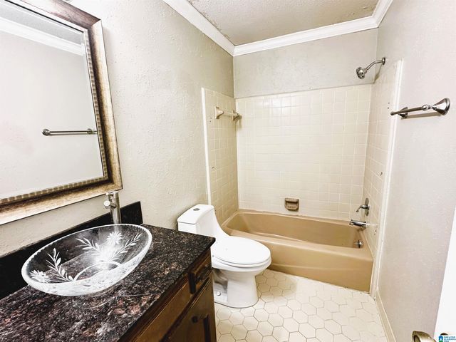 1520 AUMAN DRIVE, Birmingham, AL 35235