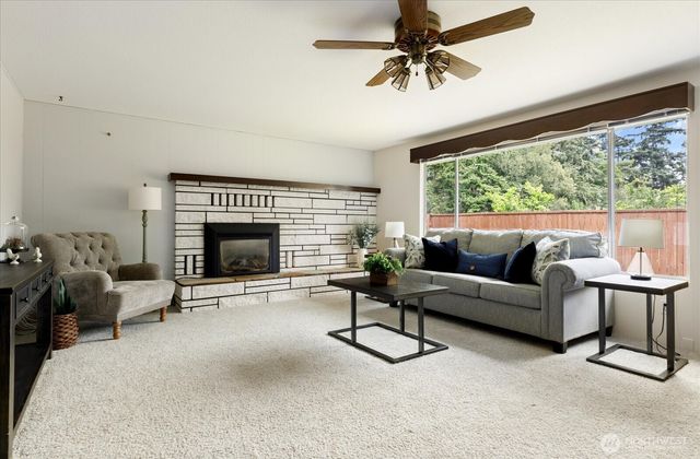 27540 SR 20, Oak Harbor, WA 98277