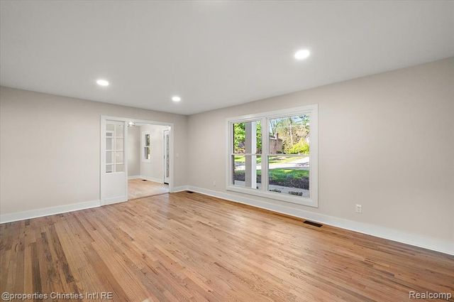 7381 Cathedral Drive, Bloomfield Hills, MI 48301