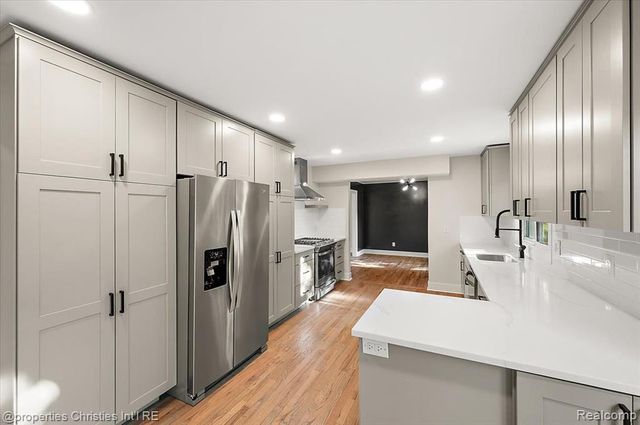 7381 Cathedral Drive, Bloomfield Hills, MI 48301