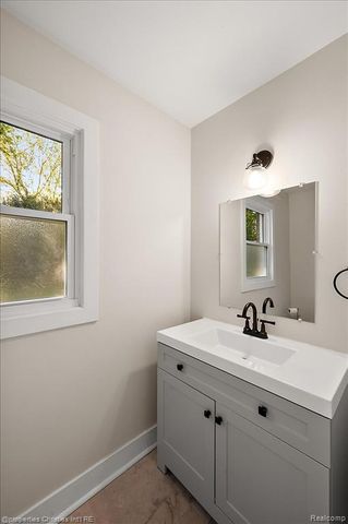 7381 Cathedral Drive, Bloomfield Hills, MI 48301