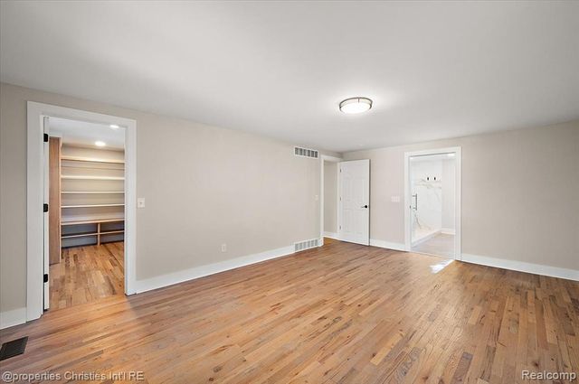 7381 Cathedral Drive, Bloomfield Hills, MI 48301
