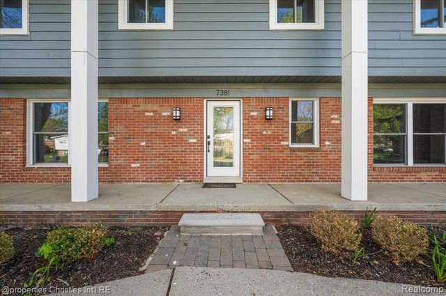 7381 Cathedral Drive, Bloomfield Hills, MI 48301