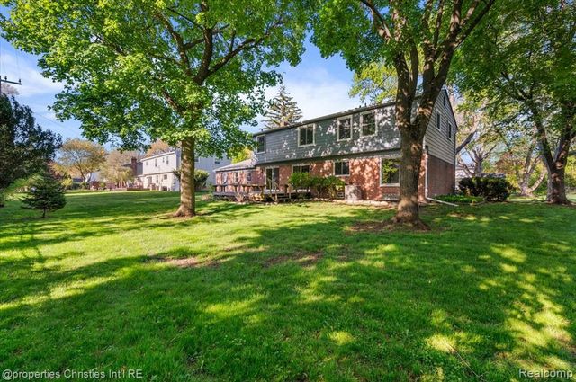 7381 Cathedral Drive, Bloomfield Hills, MI 48301