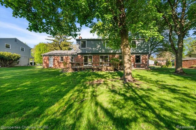 7381 Cathedral Drive, Bloomfield Hills, MI 48301