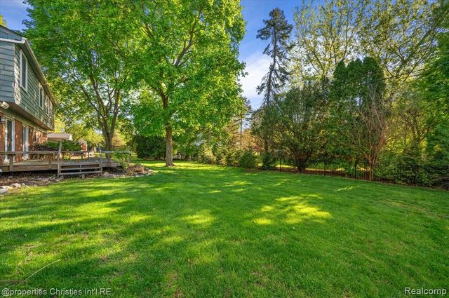 7381 Cathedral Drive, Bloomfield Hills, MI 48301