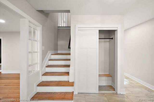 7381 Cathedral Drive, Bloomfield Hills, MI 48301