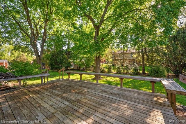 7381 Cathedral Drive, Bloomfield Hills, MI 48301
