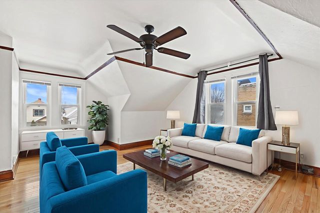 3855 E Layton AVENUE, Cudahy, WI 53110