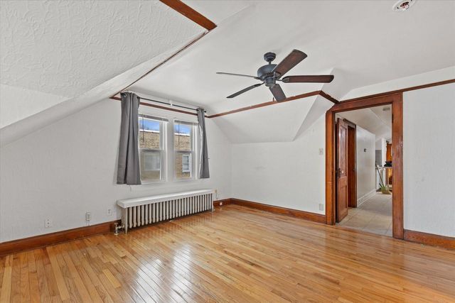 3855 E Layton AVENUE, Cudahy, WI 53110