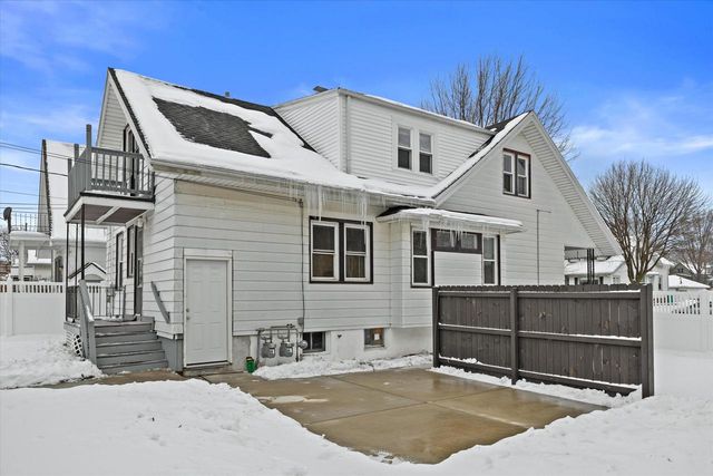 3855 E Layton AVENUE, Cudahy, WI 53110