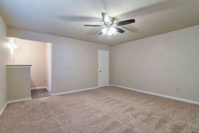 1808 Overbrook Drive, Arlington, TX 76014