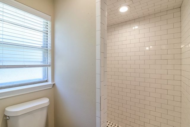 1808 Overbrook Drive, Arlington, TX 76014