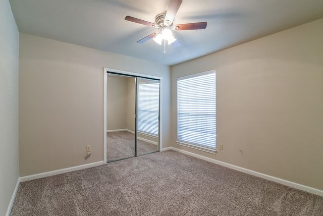 1808 Overbrook Drive, Arlington, TX 76014