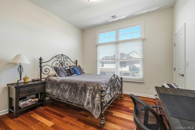 75 Jims Trail 75, Bayport, NY 11705