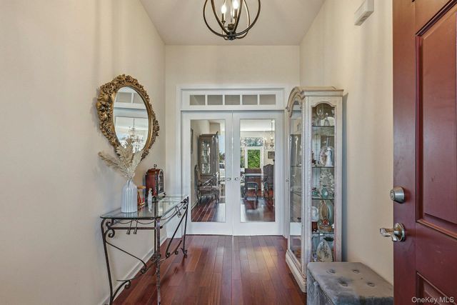 75 Jims Trail 75, Bayport, NY 11705