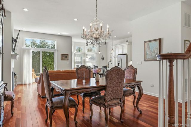 75 Jims Trail 75, Bayport, NY 11705