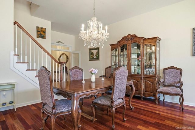 75 Jims Trail 75, Bayport, NY 11705