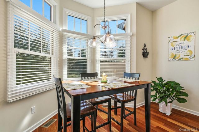 75 Jims Trail 75, Bayport, NY 11705