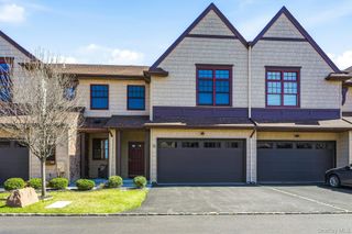 75 Jims Trail 75, Bayport, NY 11705