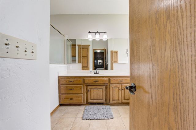 1301 S Chiles Road, El Reno, OK 73036