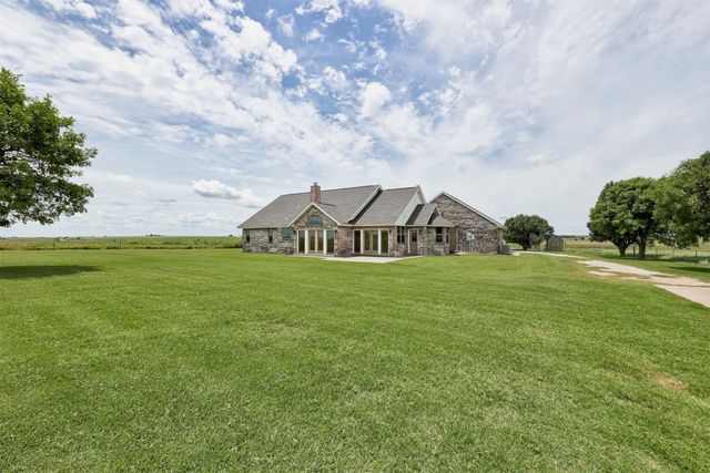 1301 S Chiles Road, El Reno, OK 73036