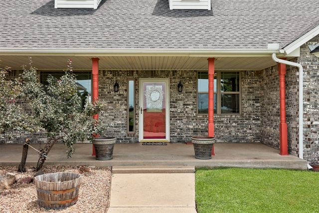 1301 S Chiles Road, El Reno, OK 73036