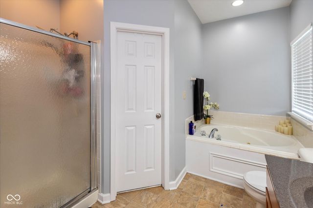1322 Landsbrook Drive, Indianapolis, IN 46260