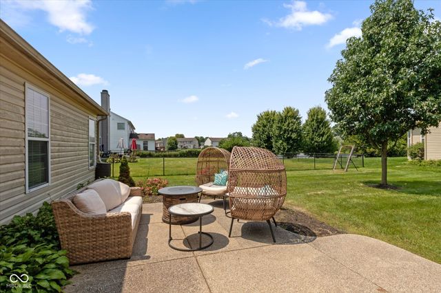 1322 Landsbrook Drive, Indianapolis, IN 46260