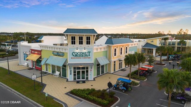 711 Attitude Avenue, Daytona Beach, FL 32124