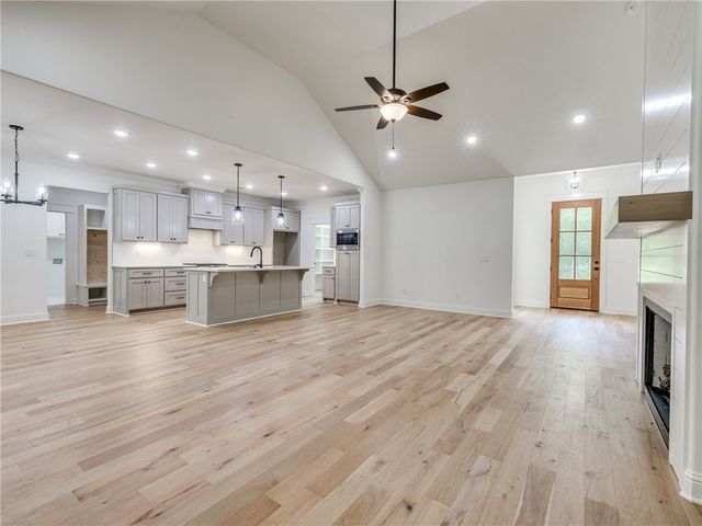 16 Millsap Circle, Bella Vista, AR 72715