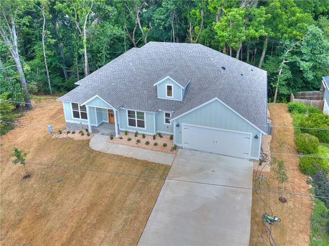 16 Millsap Circle, Bella Vista, AR 72715