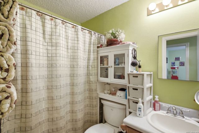 8847 TEABERRY DR, San Antonio, TX 78250